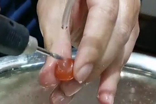 柿子紅南紅瑪瑙的特點(diǎn)
