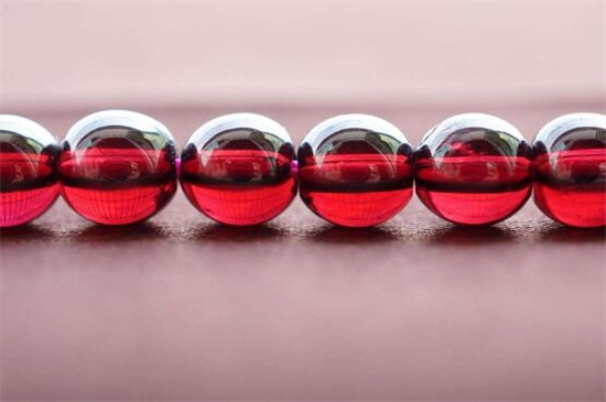 哪些人不適合戴石榴石，這些人千萬不要戴