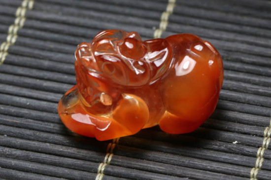 紅兔毛是什么石頭