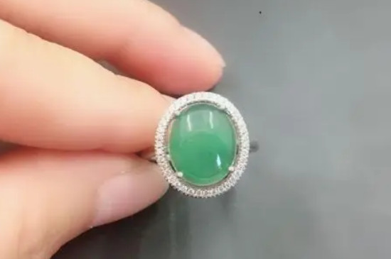 綠瑪瑙是天然的嗎