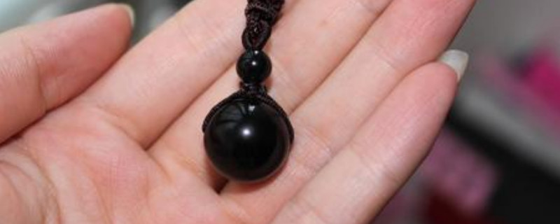 黑晶石和黑曜石區(qū)別