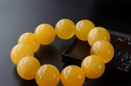 蜜蠟分幾種料子