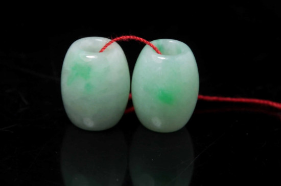 路路通手串戴左手還是戴右手