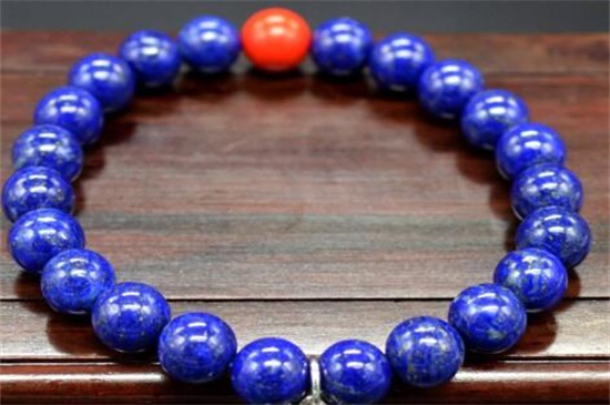 青金石真假圖解，三種方法更快鑒別