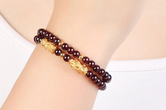 戴貔貅手鏈的講究和忌諱