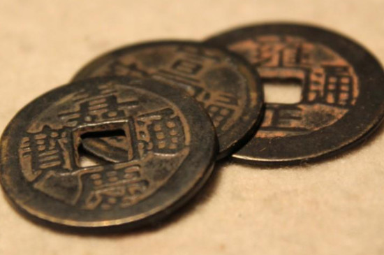 車上放銅錢有什么好處，一路順風招財納福