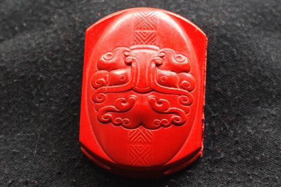 朱砂原石好還是晶體壓制好，晶體壓制朱砂實(shí)惠