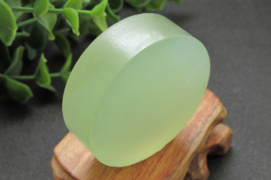 岫巖玉怎么看真假