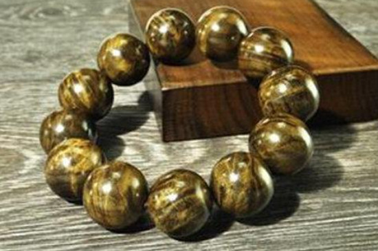 鐵力陰沉木怎么辨別