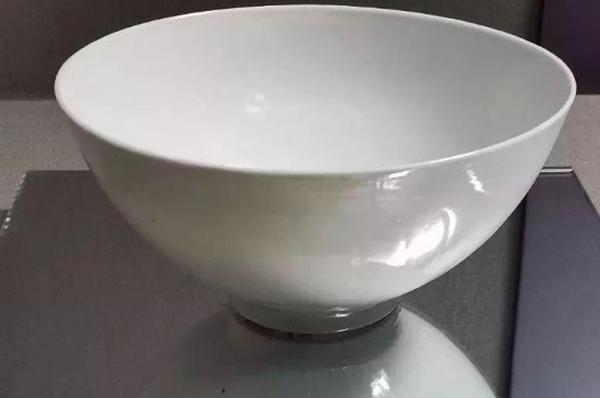 永樂(lè)甜白釉瓷器的特點(diǎn)