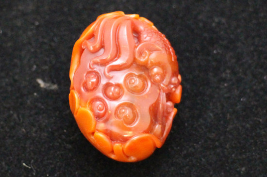 南紅瑪瑙是玉髓嗎
