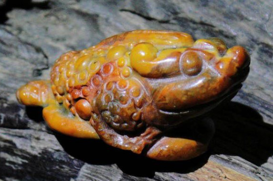 戰(zhàn)國(guó)紅是玉石嗎