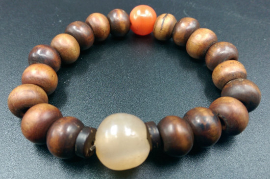 六道木手串包漿圖片