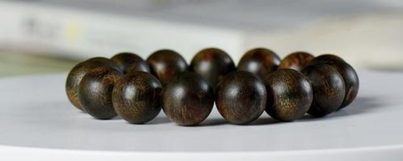 沉香手串盤玩多久可以上手