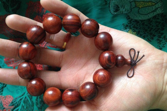 為什么小葉紫檀不能沾水