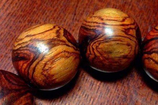 黃花梨手串鑒別