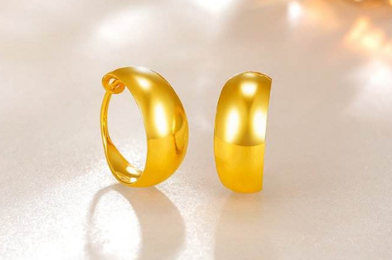 黃金耳環(huán)怎么戴