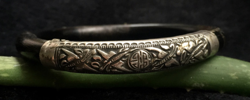 血柳手鐲怎么辨別真假