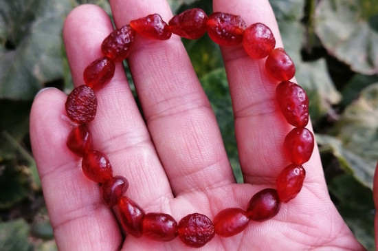 紅瑪瑙石有什么作用