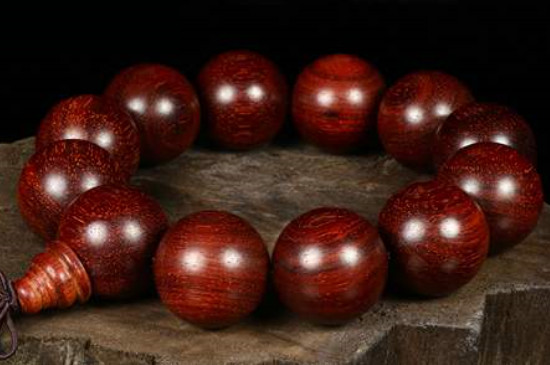 如何把玩小葉紫檀手串