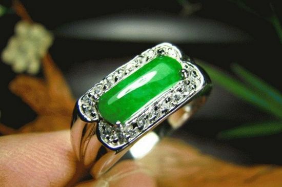 男人適合戴祖母綠嗎，男人佩戴祖母綠的好處