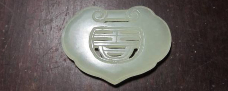 白玉可以戴著洗澡嗎