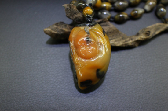 黃龍玉的佩戴忌諱，這些禁忌你大概知道一兩點(diǎn)