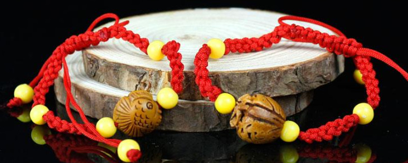 戴桃木腳鏈的禁忌