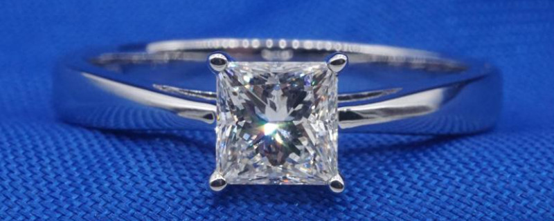 鉑金戒指可以用洗潔精洗嗎