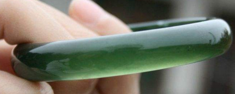 藍(lán)田玉的保養(yǎng)與佩戴都有哪些