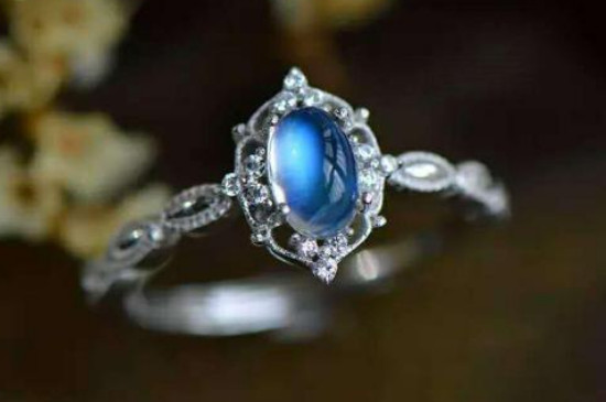 月光石能沾水嗎