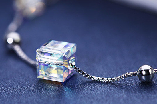 施華洛世奇仿水晶是什么意思