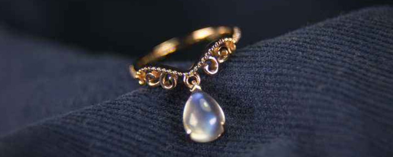 人造月光石和天然月光石的區(qū)別