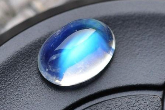 月光石不能亂戴，佩戴月光石的注意事項(xiàng)