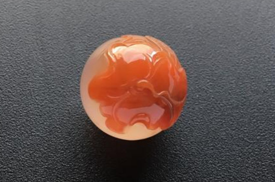 南紅佩戴的好處