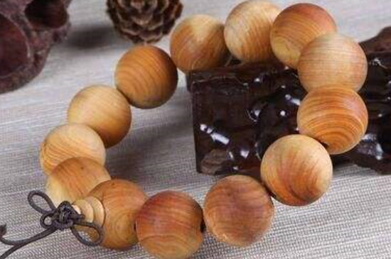 崖柏適合什么人戴