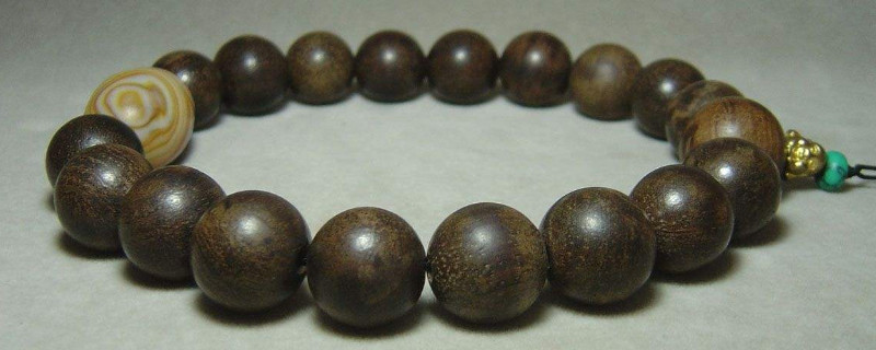 沉香手串的功效與作用及保養(yǎng)