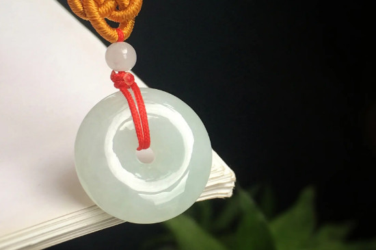 怎么看翡翠的種水