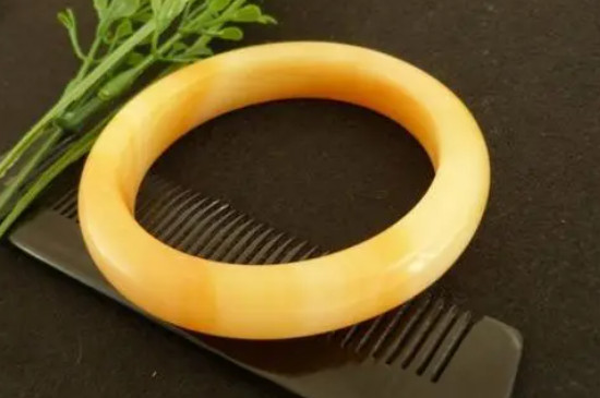 黃龍玉手鐲怎么挑選