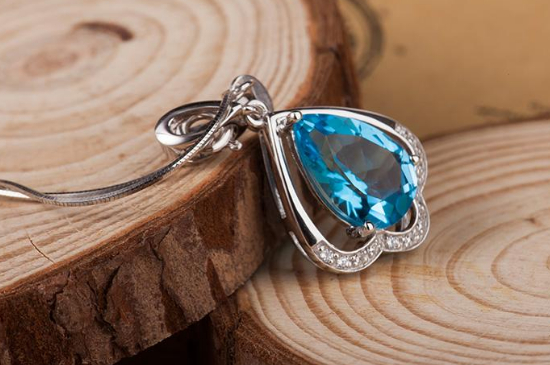 鹽水可以用來(lái)清洗托帕石嗎