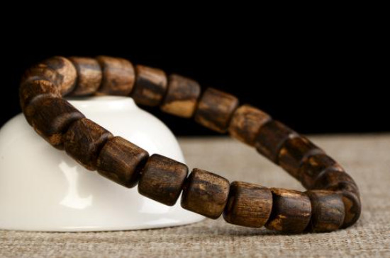 沉香手串裂紋怎么修復(fù)