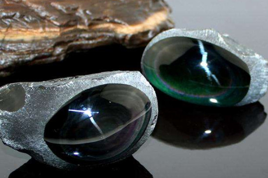 黑曜石是水晶嗎