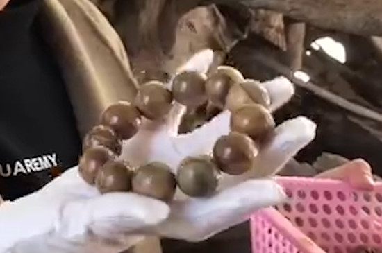 金絲楠木手串怎么盤玩和保養(yǎng)
