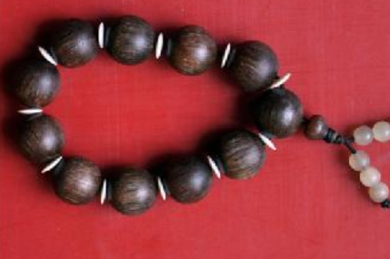 魚子紋手串是什么材質(zhì)