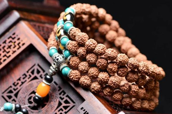 菩提手串是什么材質(zhì)