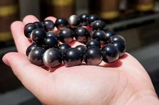 銀耀石手串的功效與作用