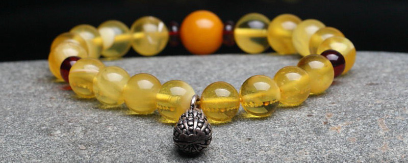 琥珀手串鑒別真假