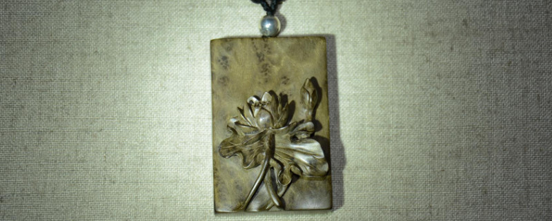 陰沉金絲楠盤玩方法