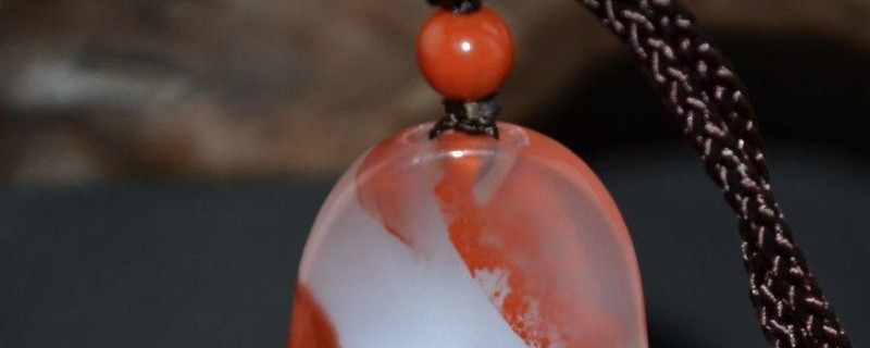 南紅瑪瑙怕水嗎?洗澡的時候能不能帶?