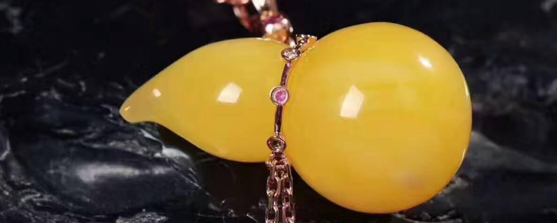 用熱水怎樣辨別蜜蠟的真假